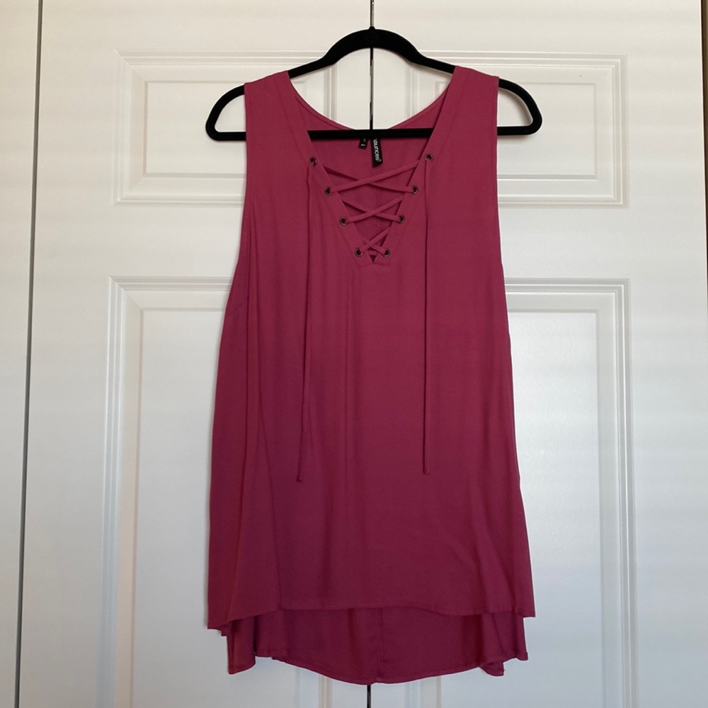 Maurices Size 1 (16w/18w) Magenta tank